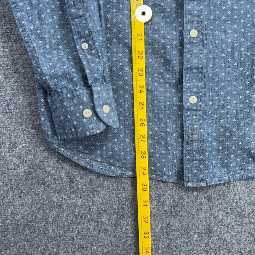Banana Republic Button Down Mens L 100% Cotton Blue Geometric Print